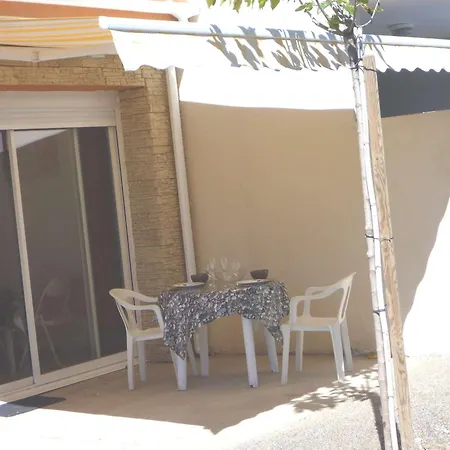 A 2 Pas De La Avec Terrasse Et Parking - Fr-1-387-124 Apartmán