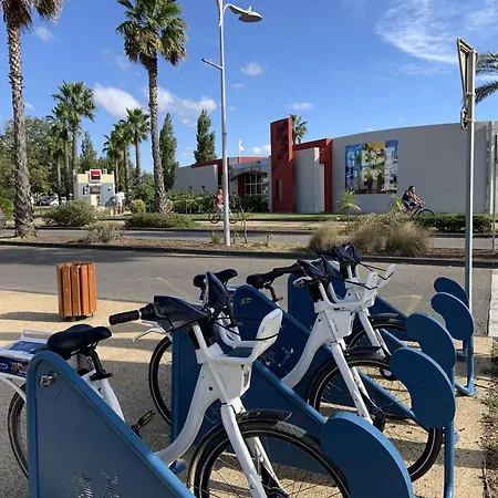 A 2 Pas De La Avec Terrasse Et Parking - Fr-1-387-124 Marseillan (Herault)