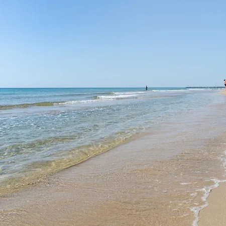 à 2 Pas De La Avec Terrasse Et Parking - Fr-1-387-124 Appartement Marseillan (Herault)